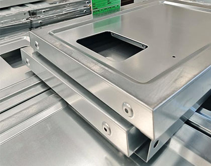 不銹鋼設(shè)備外殼加工